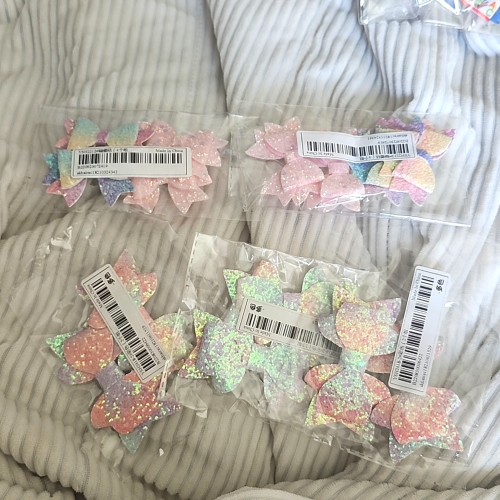 Sparkly bows